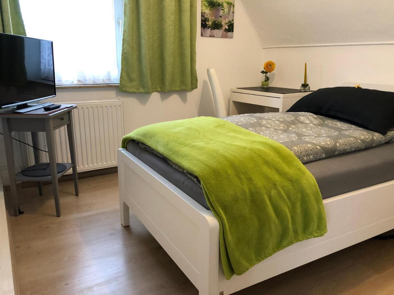 Messezimmer 4U Düsseldorf Exterior foto