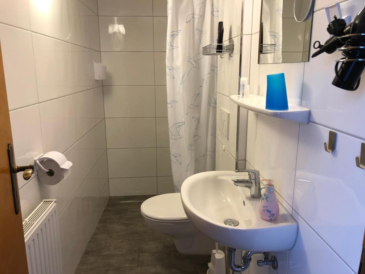 Messezimmer 4U Düsseldorf Exterior foto